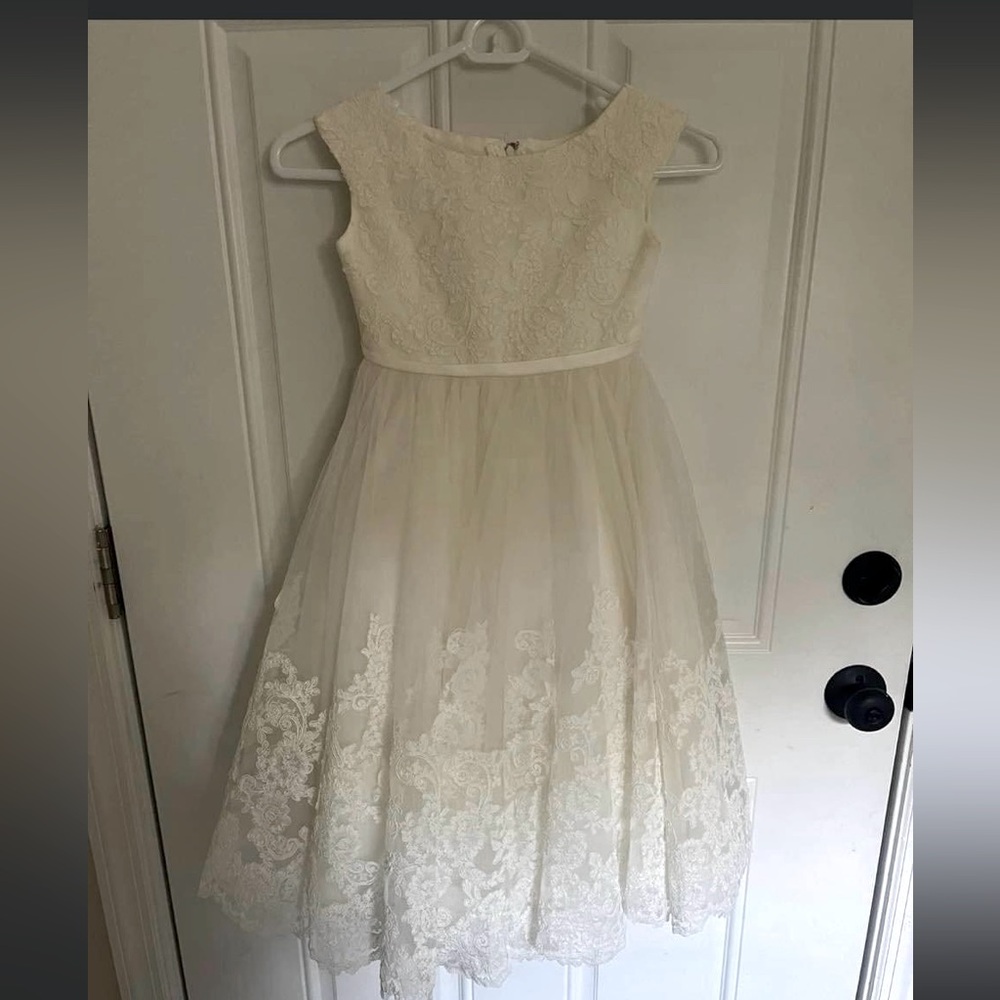 Joan Calabrese Flower Girl. Worn Once. Size 5